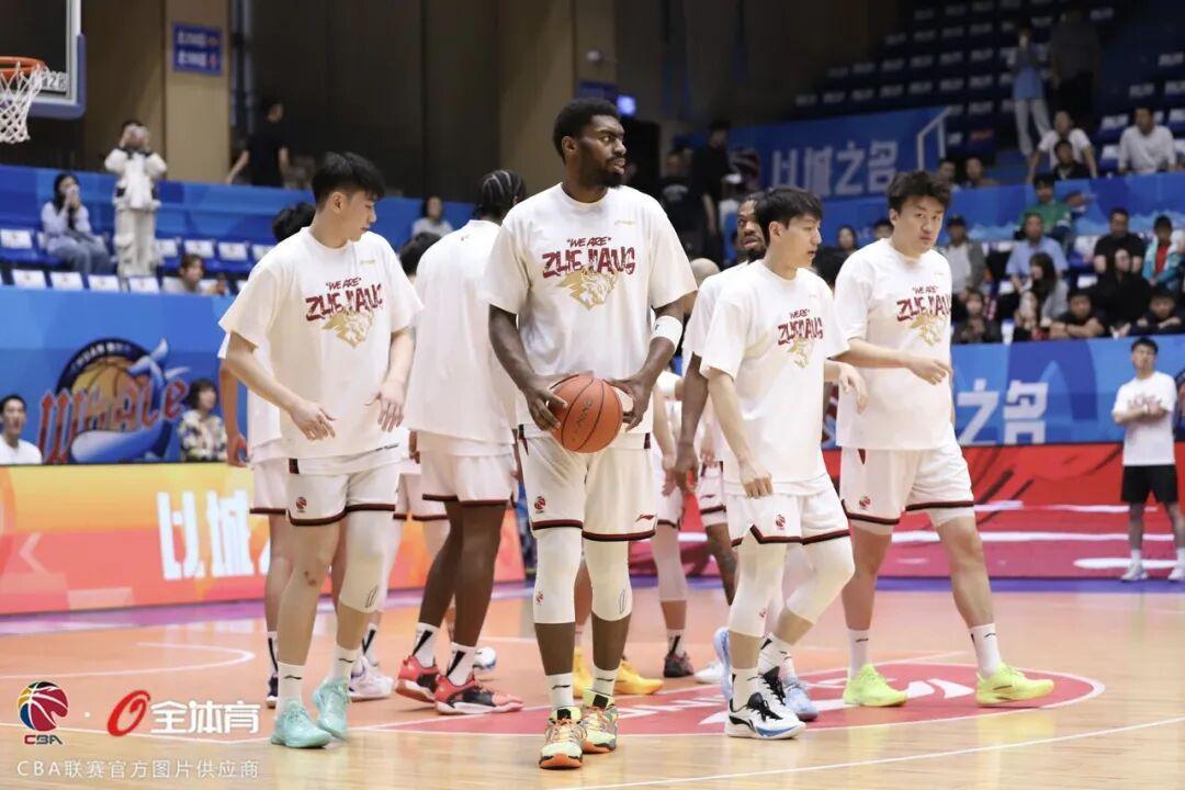 开云-【CBA联赛】第四十二轮｜常规赛收官！浙江稠州金租104-81胜四川丰谷酒业！
